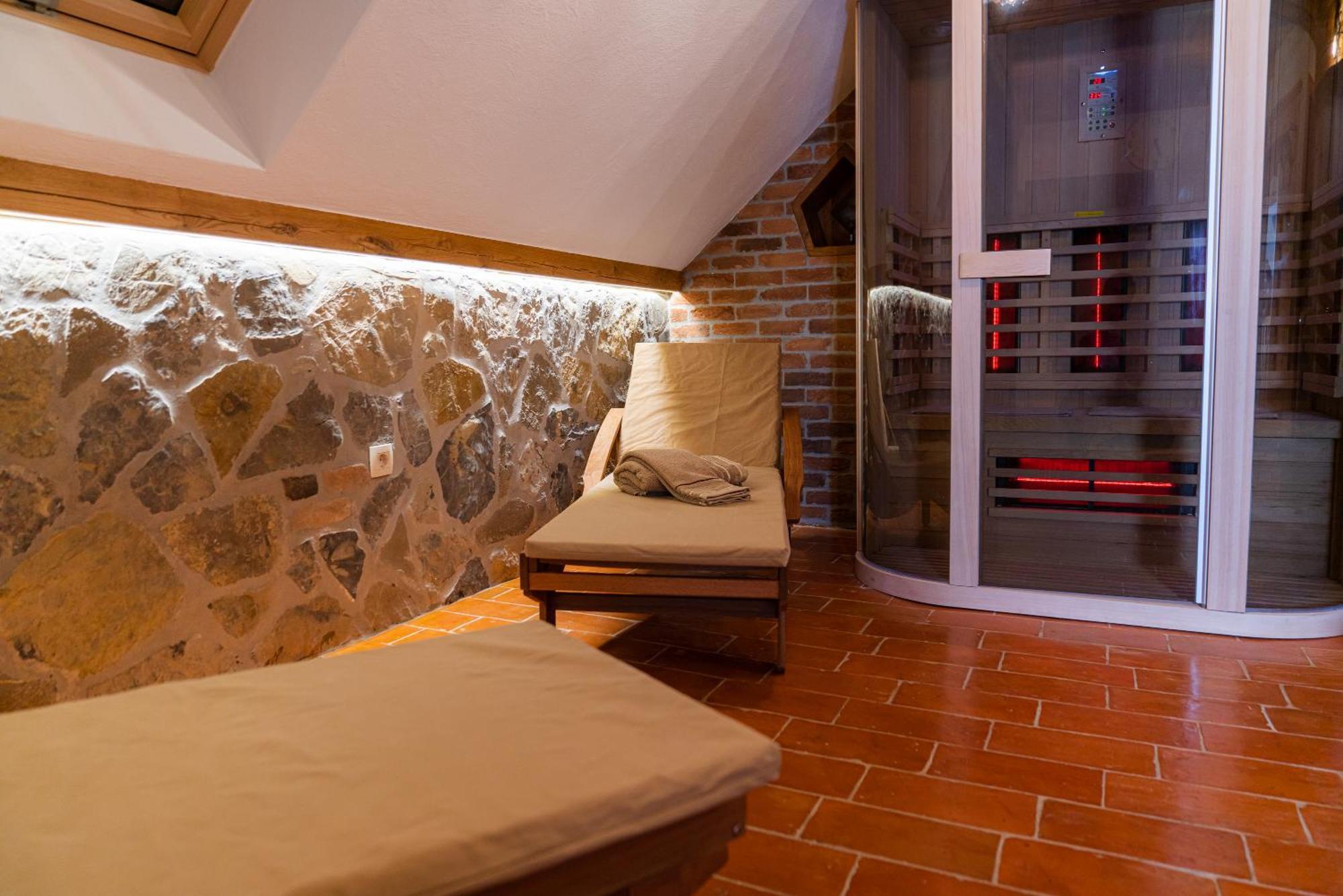 Guesthouse Mocivnik Okroglice Exterior foto