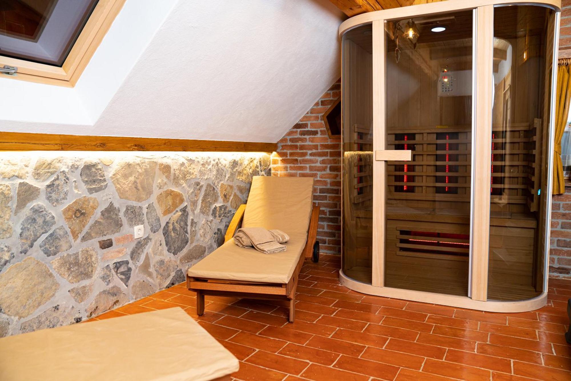 Guesthouse Mocivnik Okroglice Exterior foto